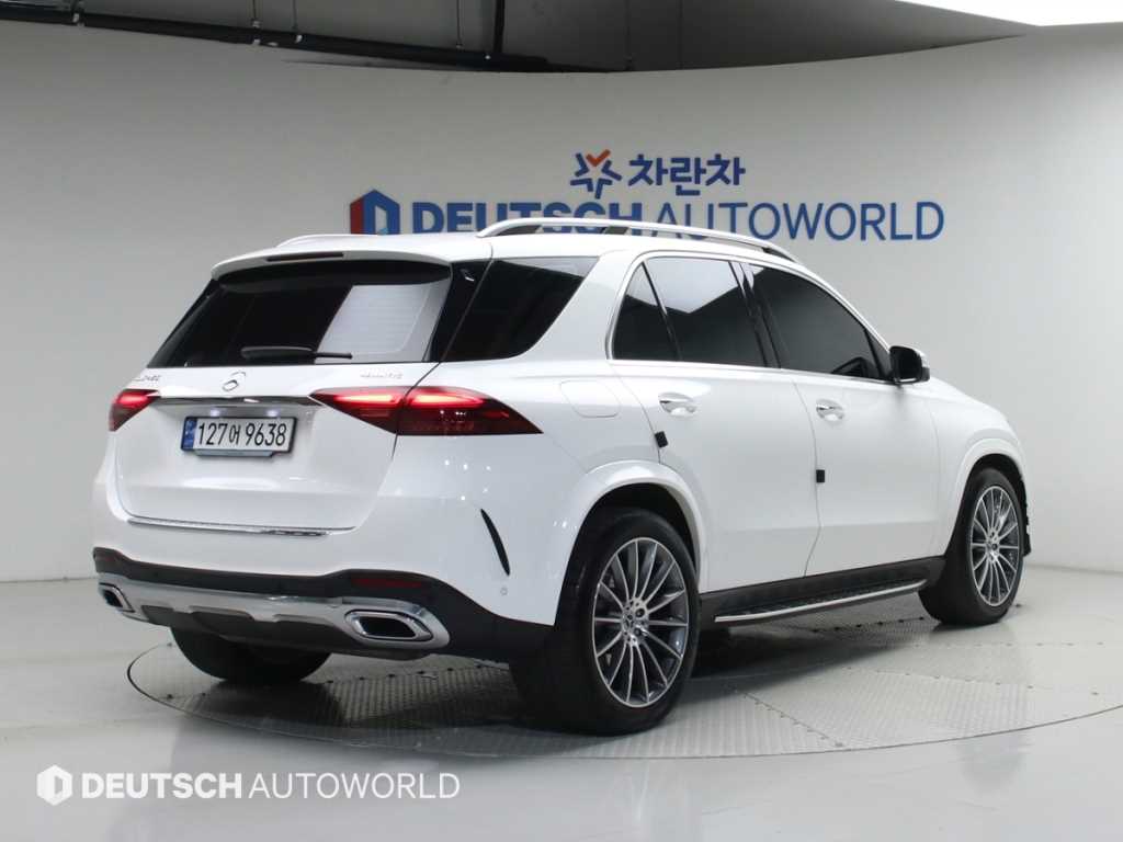 Mercedes Benz GLE Class - Vista 2