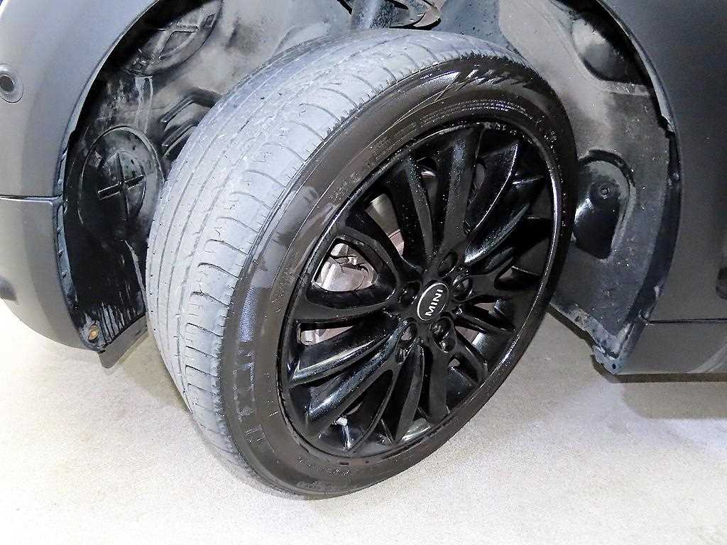 Mini Clubman 2021 Negro - Importación desde Corea - HF Imports Iquique - Foto 20
