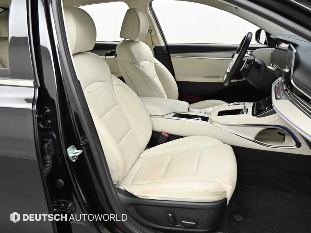 HYUNDAI Grandeur - Vista 10