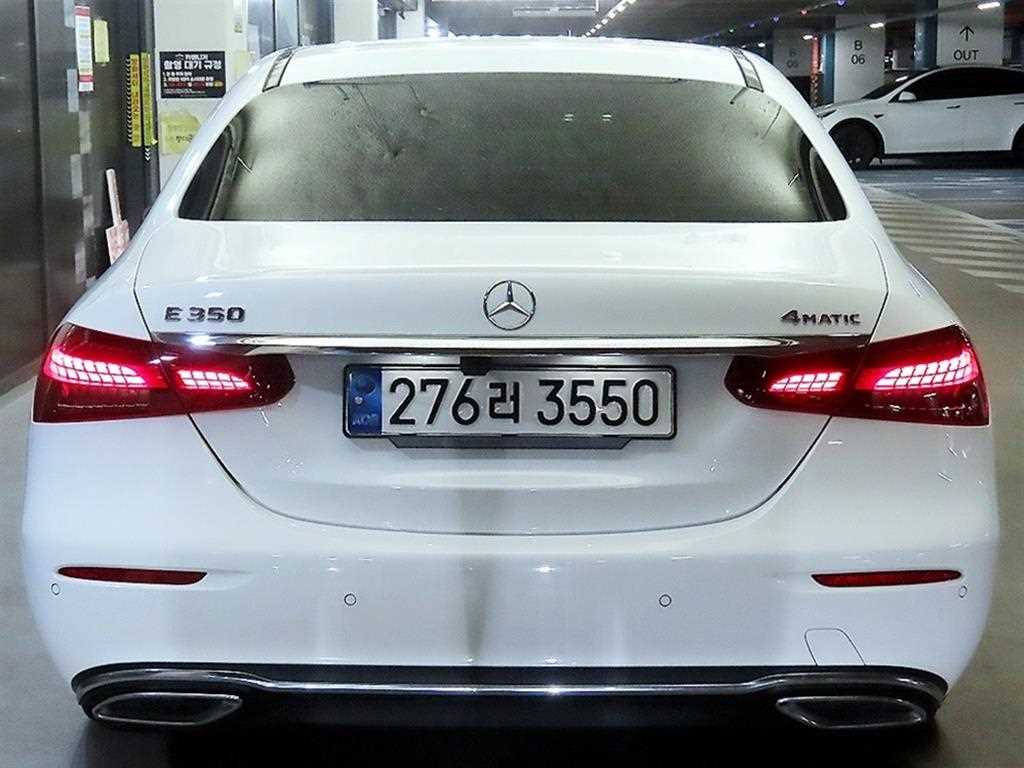 Mercedes Benz E class - Vista 5