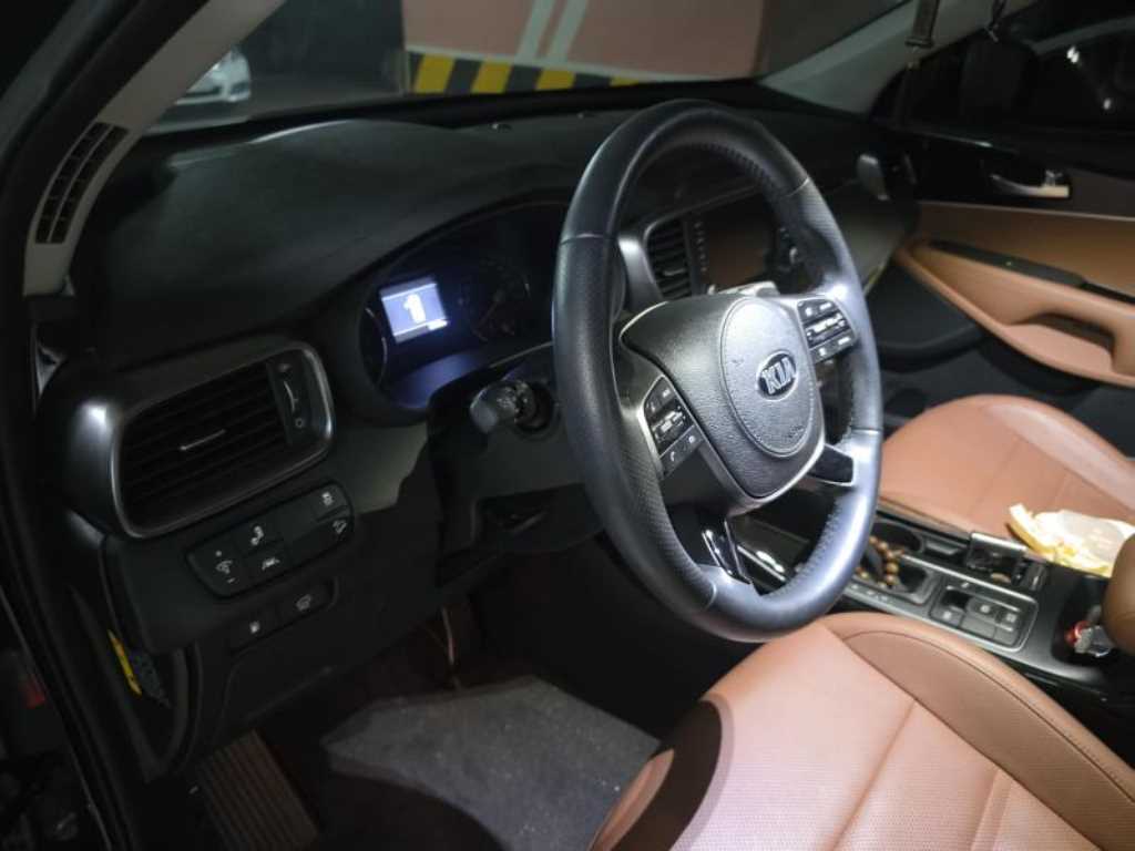 KIA Sorento - Vista 7
