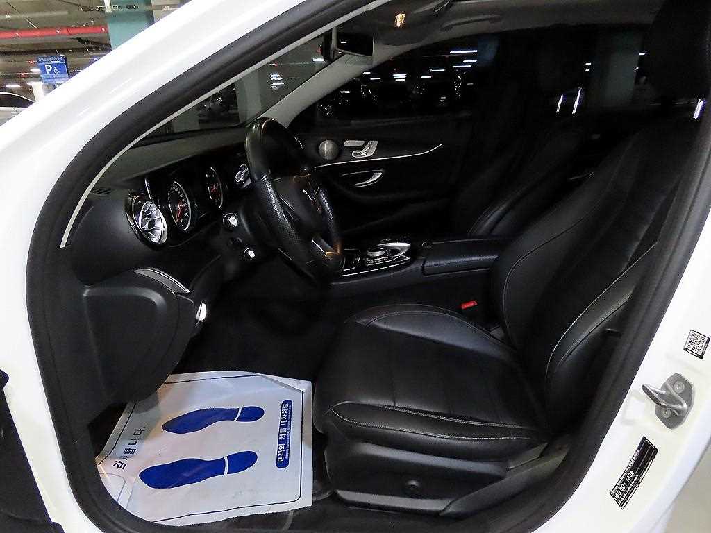 Mercedes Benz E class - Vista 6