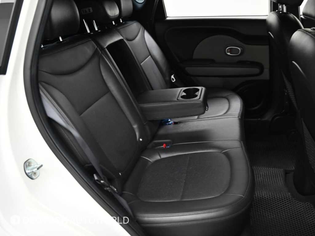 KIA Soul - Vista 12
