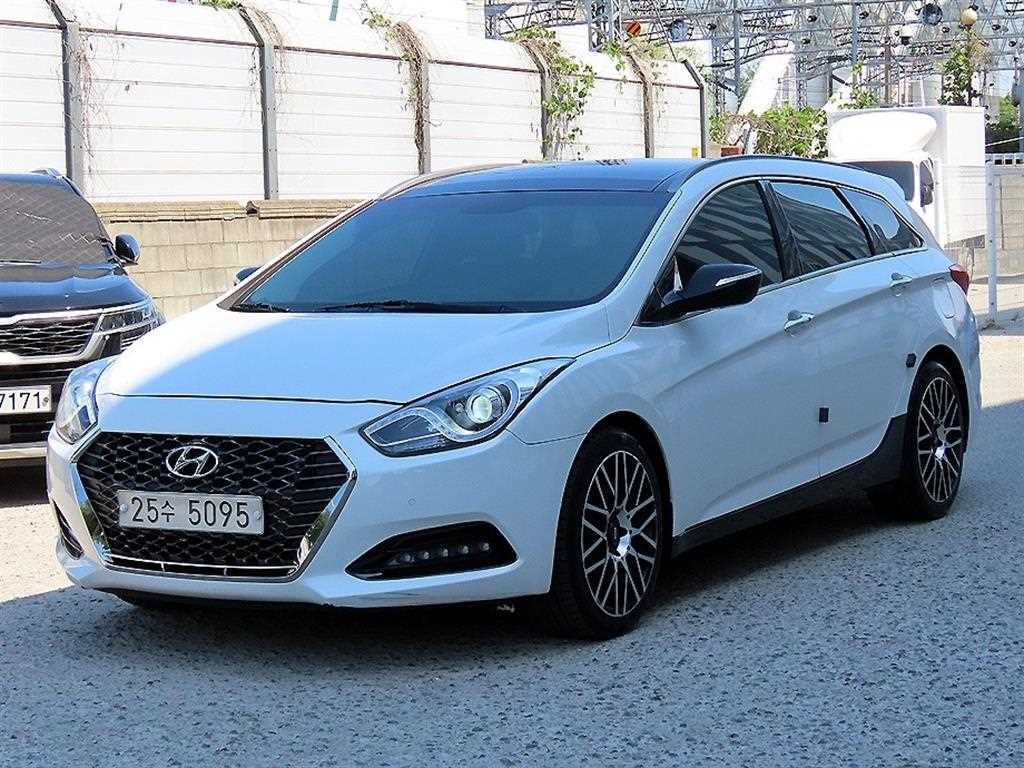 HYUNDAI i40 - Vista 2