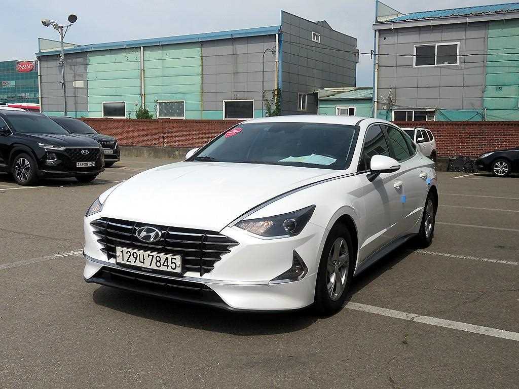 HYUNDAI Sonata - Vista 2