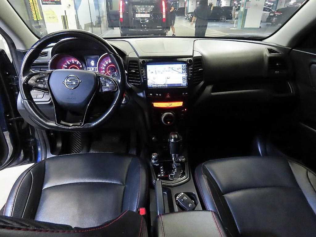 Ssangyong Tivoli - Vista 10