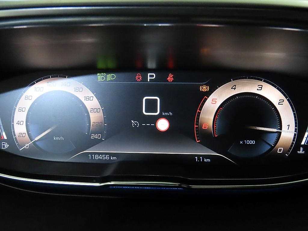 Peugeot 5008 - Vista 9