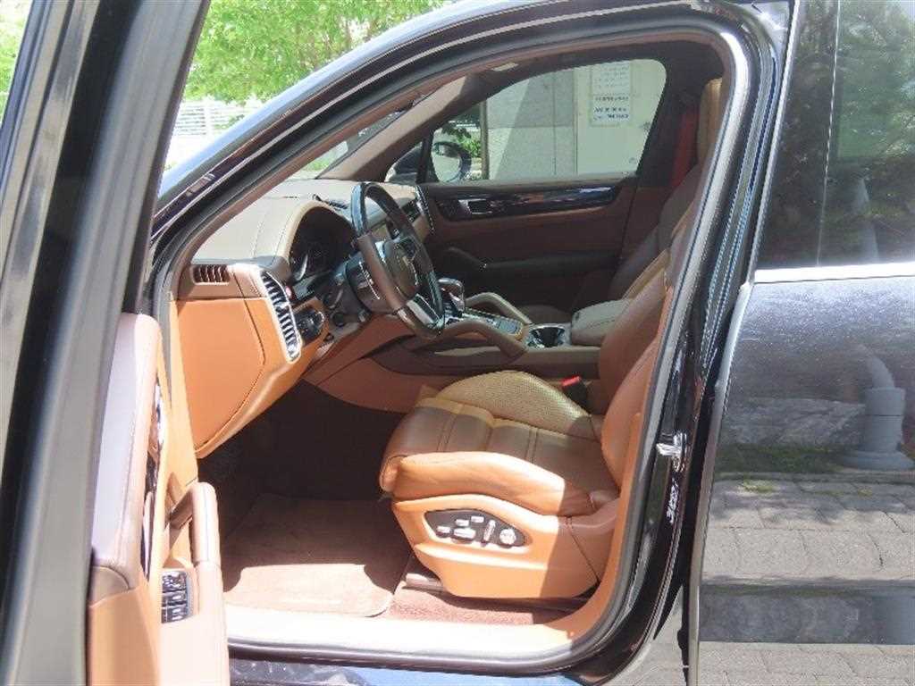 Porsche Cayenne - Vista 12