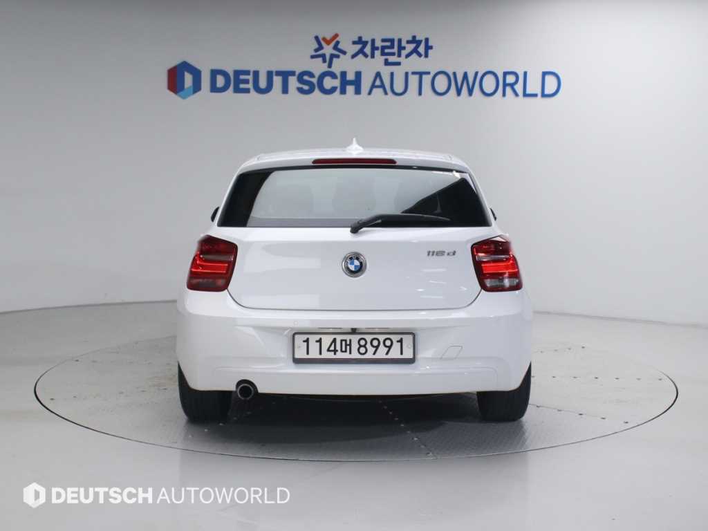 BMW 1 series - Vista 4