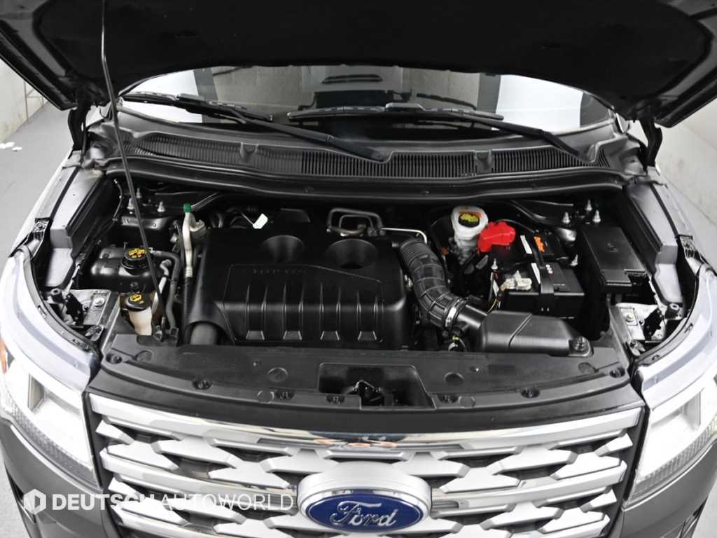 Ford Explorer - Vista 6