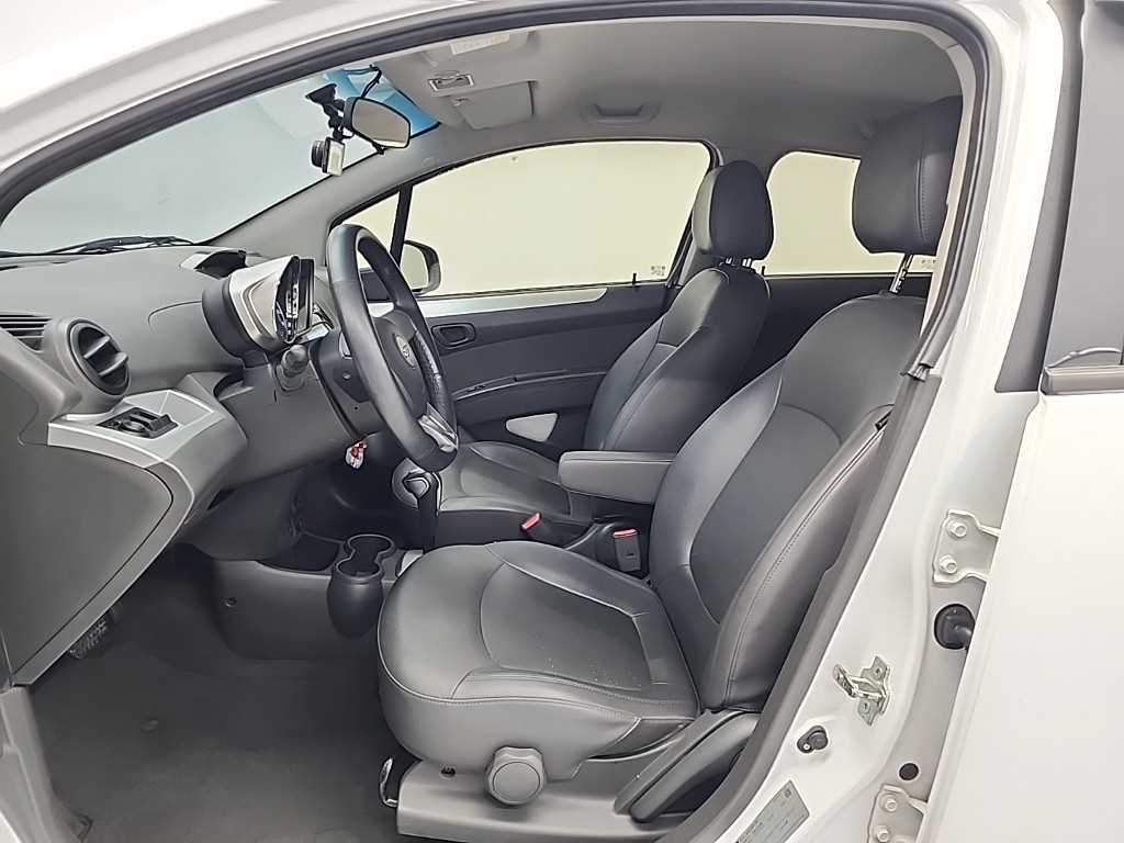 Chevrolet Spark - Vista 11