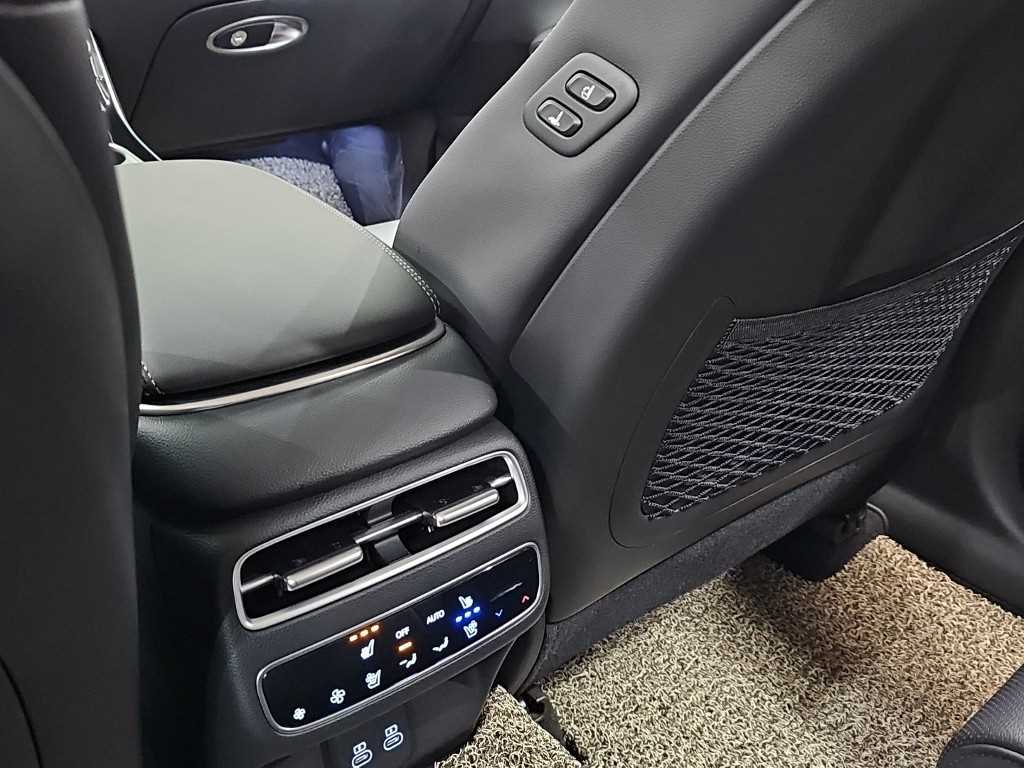Genesis GV70 2025 Blanco - Importación desde Corea - HF Imports Iquique - Foto 13