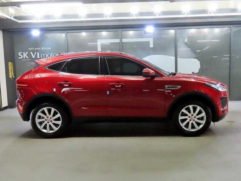Jaguar E-PACE - Vista 3
