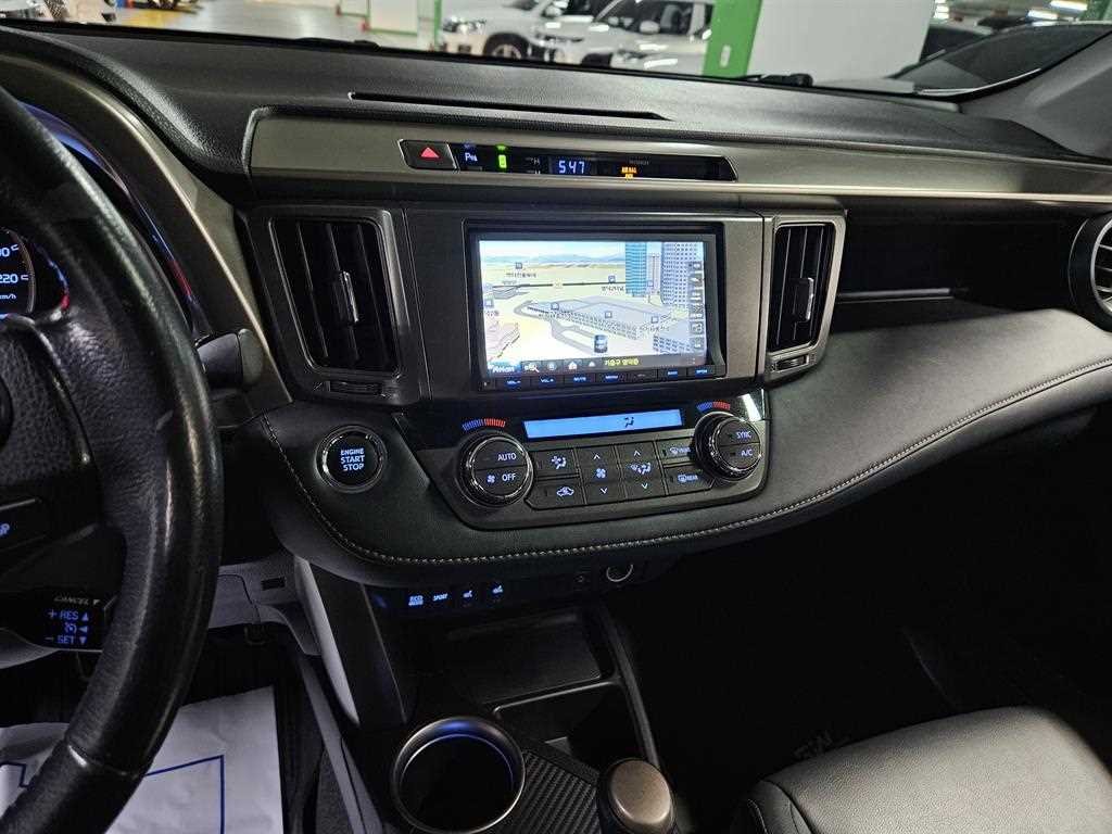 Toyota RAV4 - Vista 9