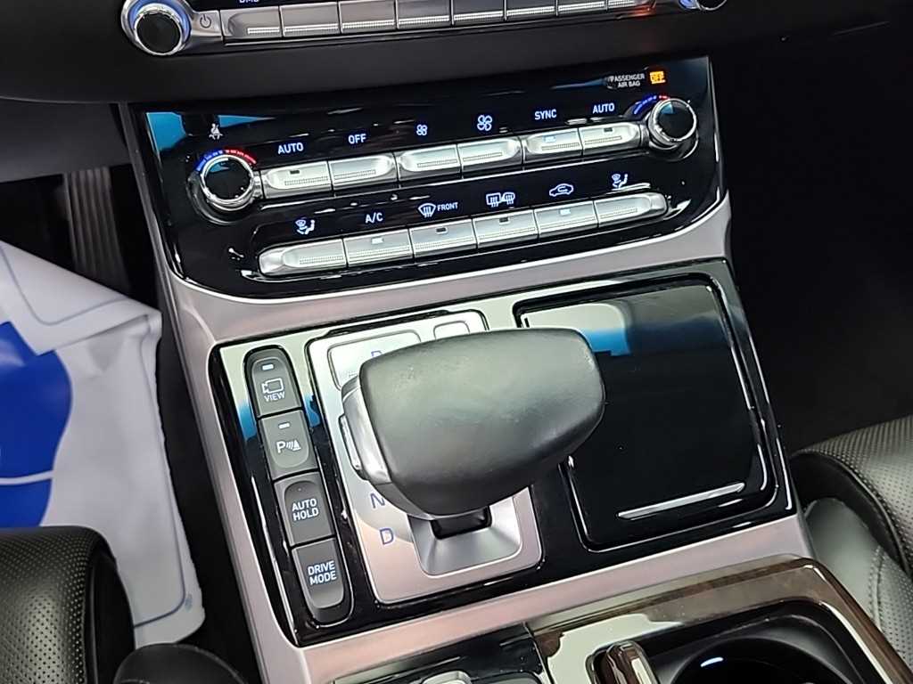 Genesis EQ900 - Vista 8