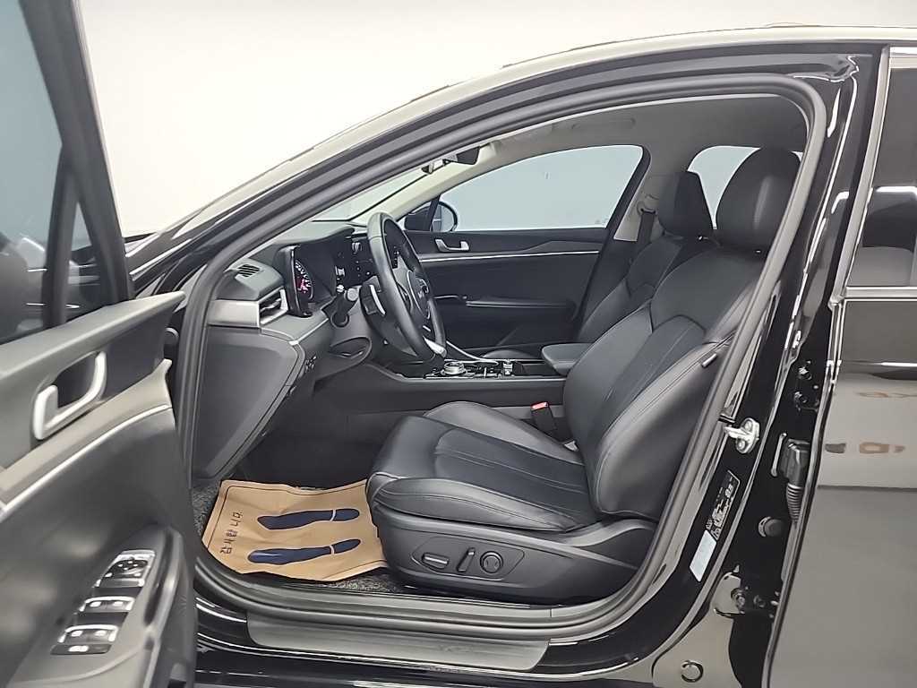 KIA K5 - Vista 11