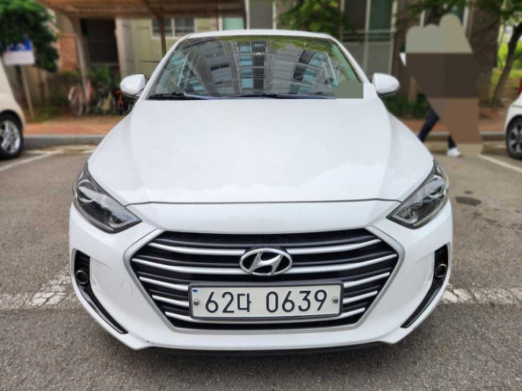 HYUNDAI Avante 2016 Blanco - Importación desde Corea - HF Imports Iquique - Foto 1