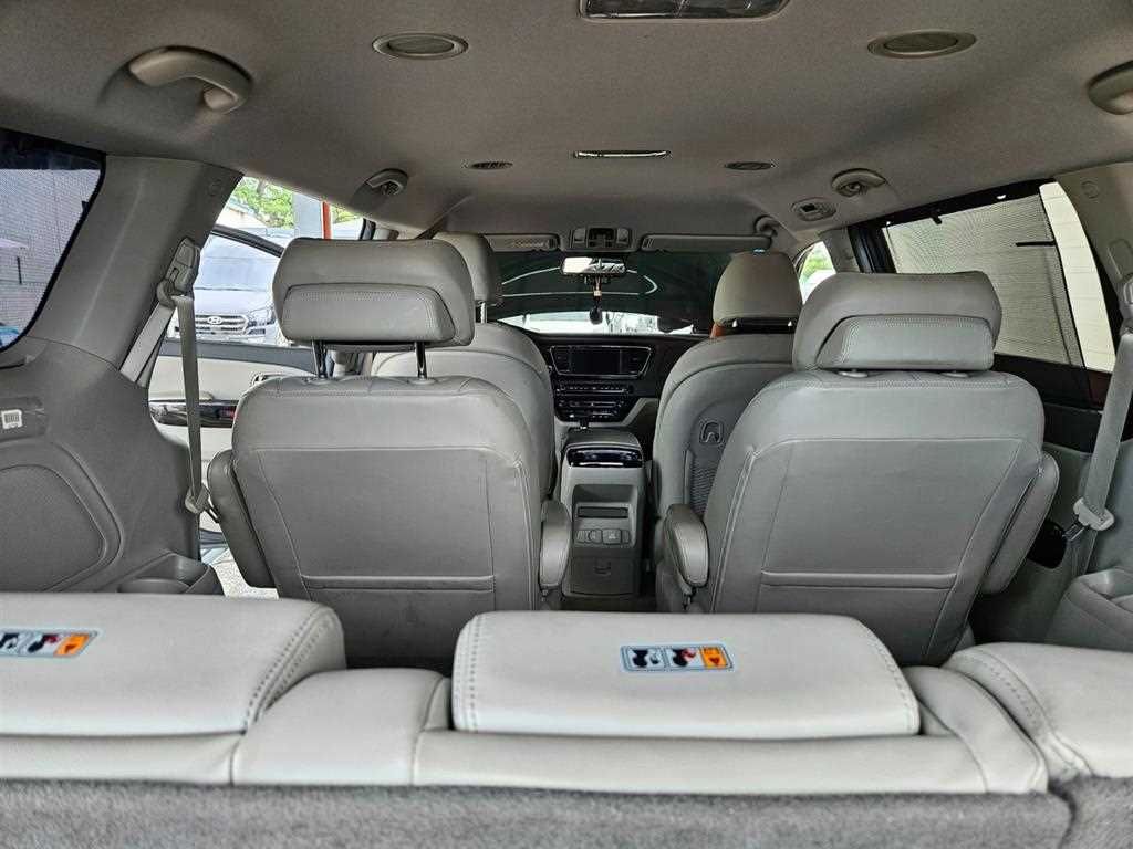 KIA Carnival 2018 Gris - Importación desde Corea - HF Imports Iquique - Foto 14