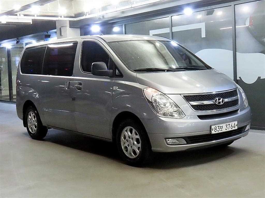 HYUNDAI Starex 2015 Plateado - Importación desde Corea - HF Imports Iquique - Foto 1