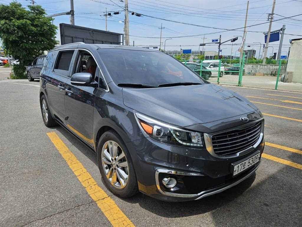 KIA Carnival - Vista 2
