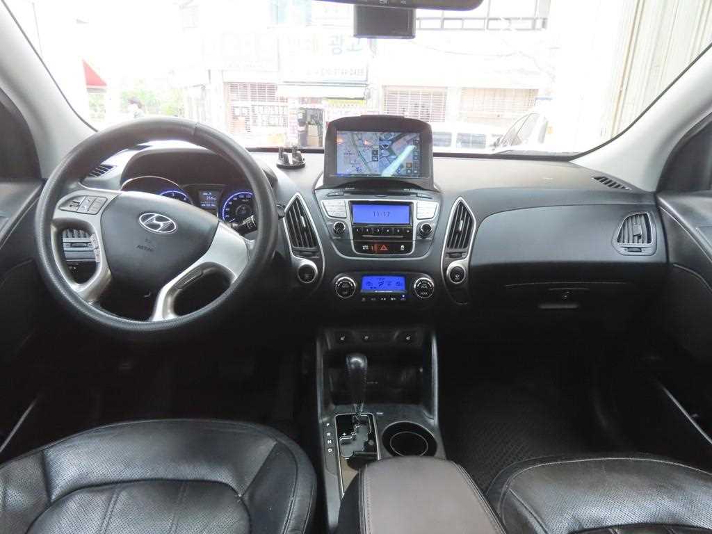 HYUNDAI Tucson - Vista 7