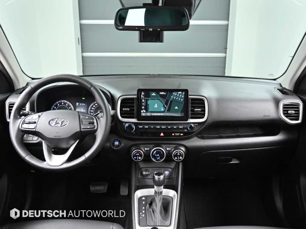 HYUNDAI Venue - Vista 7