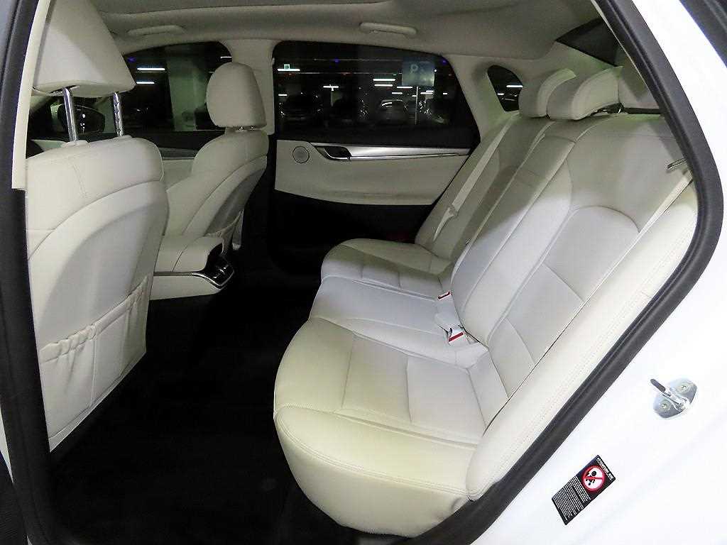 HYUNDAI Grandeur - Vista 7