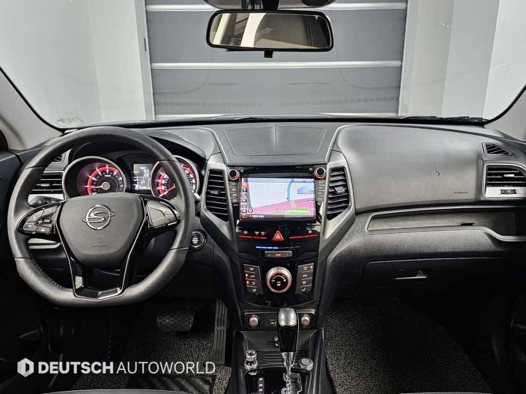 Ssangyong Tivoli - Vista 5
