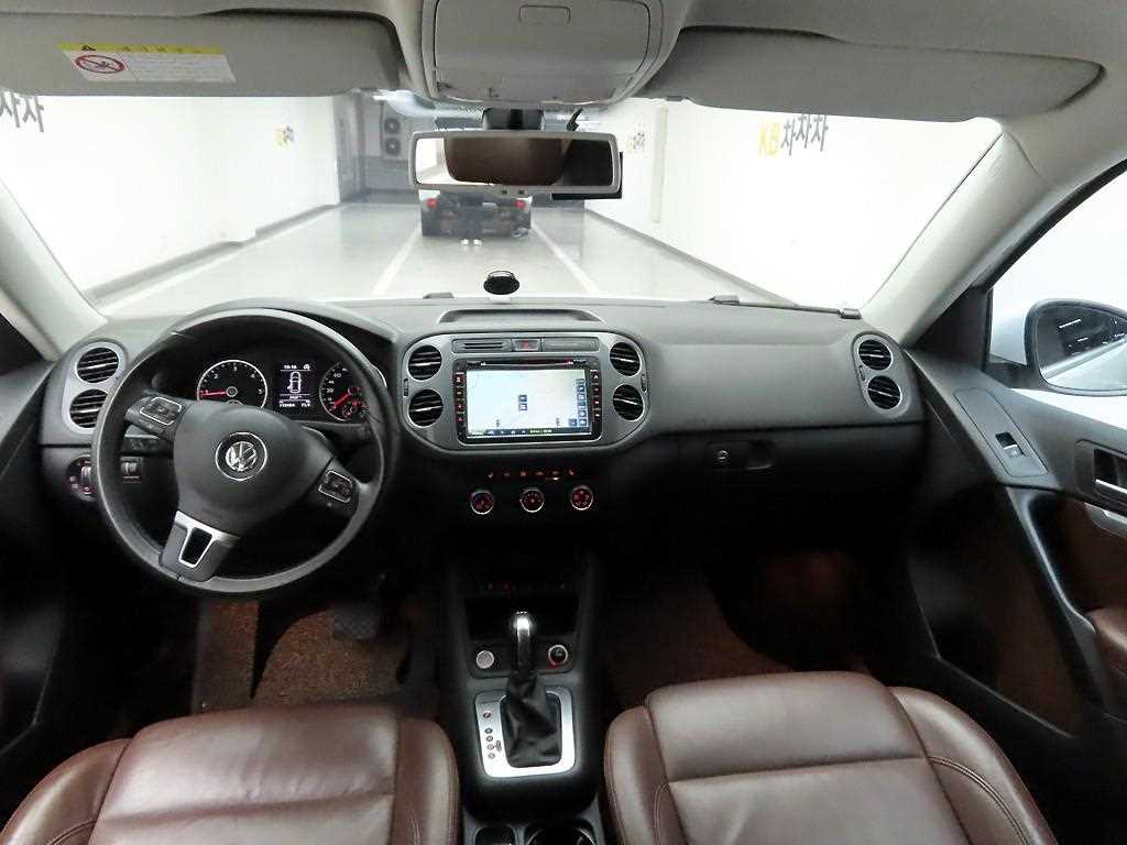 Volkswagen Tiguan - Vista 6