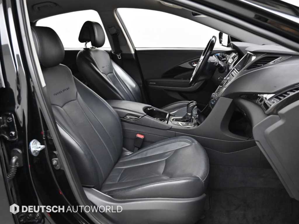 HYUNDAI Grandeur - Vista 10