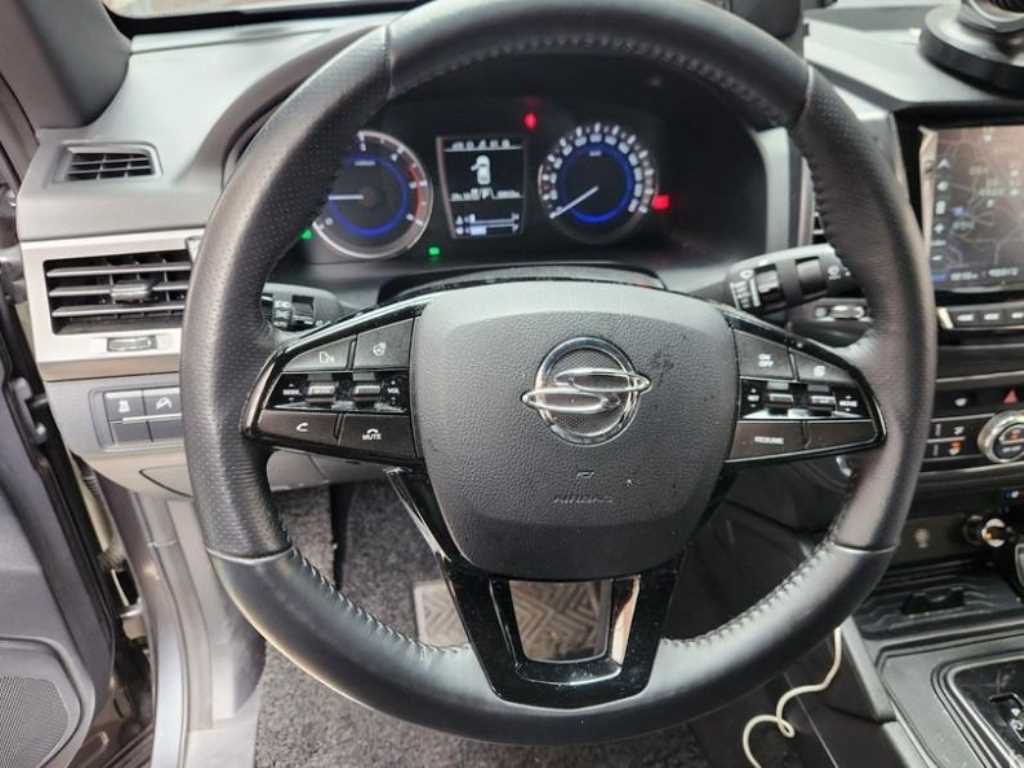 Ssangyong Rexton - Vista 5