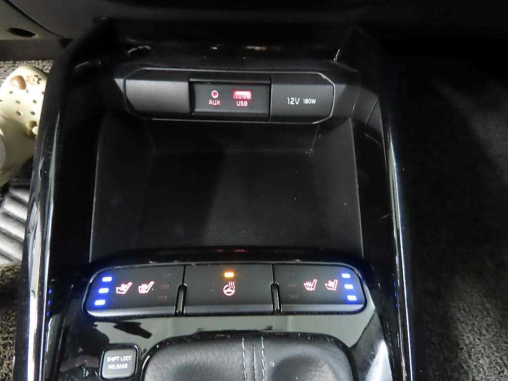 KIA Stonic 2020 Gris - Importación desde Corea - HF Imports Iquique - Foto 13