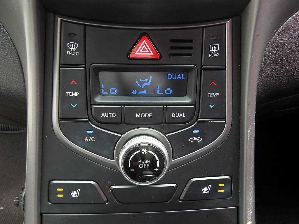 HYUNDAI Avante 2015 Blanco - Importación desde Corea - HF Imports Iquique - Foto 13