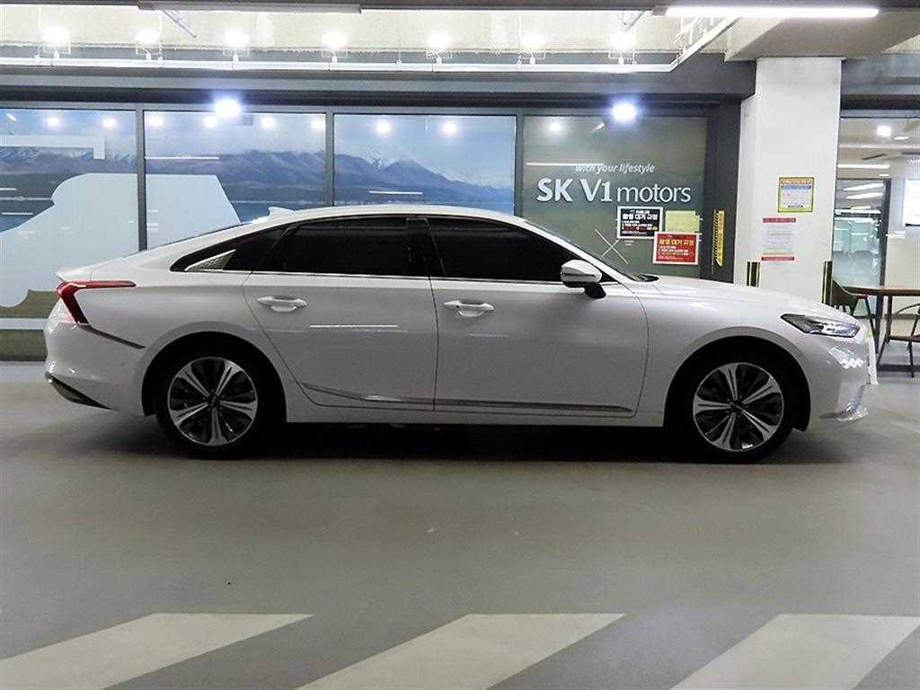 KIA K8 - Vista 3