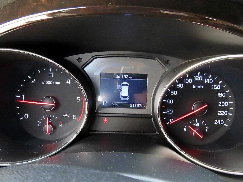KIA Carnival - Vista 10