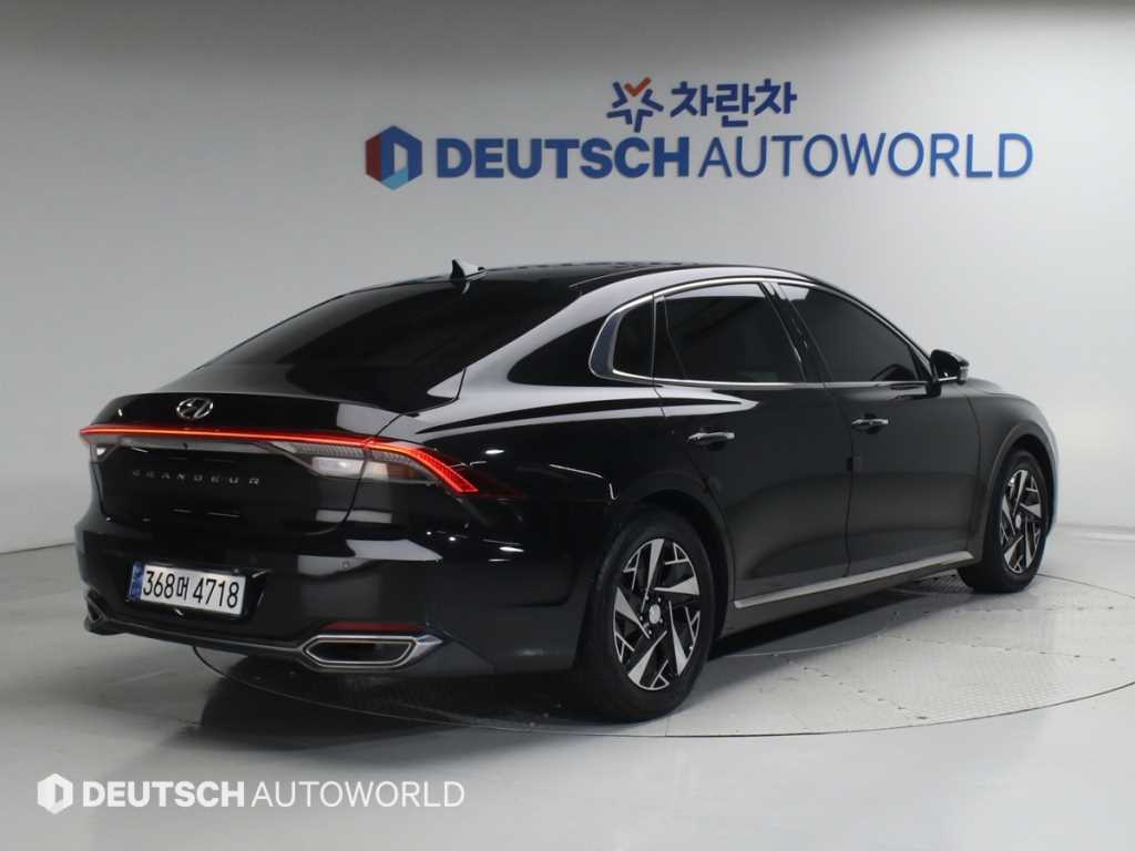 HYUNDAI Grandeur - Vista 4