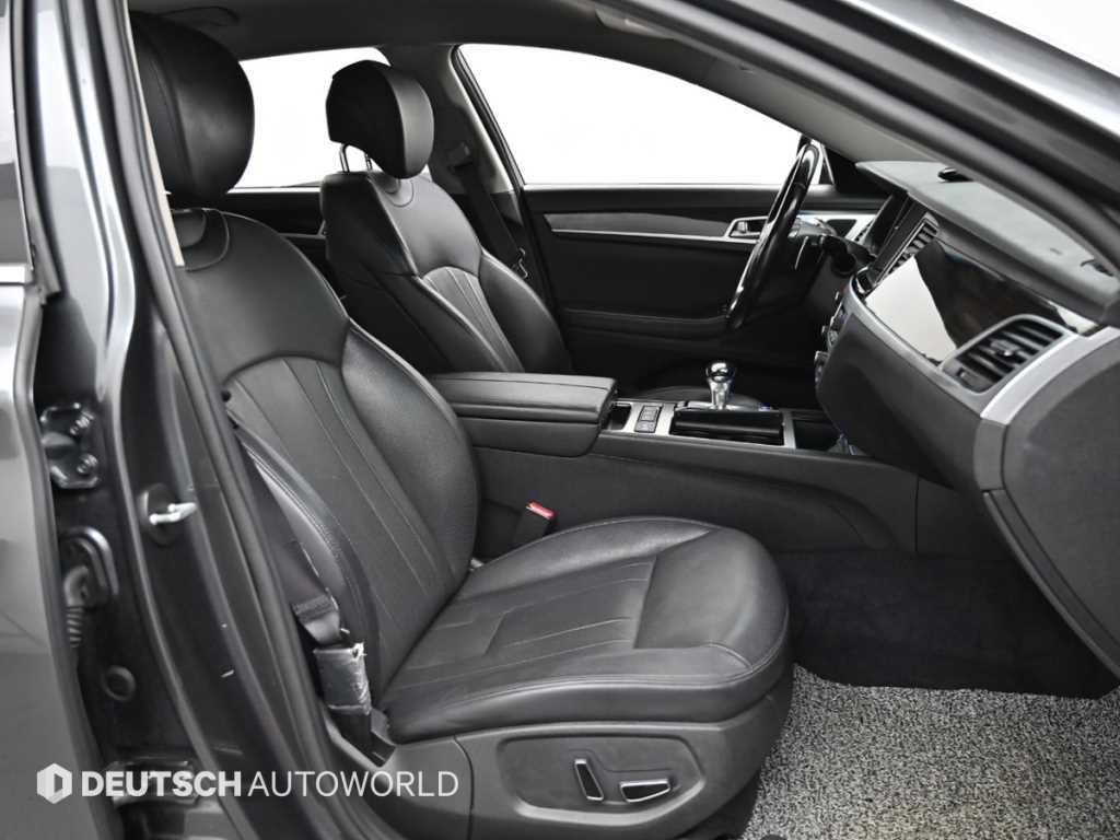Genesis G80 - Vista 10