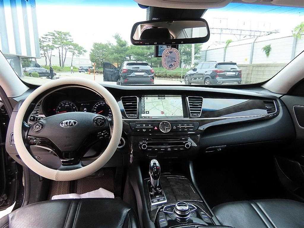 KIA K9 - Vista 7