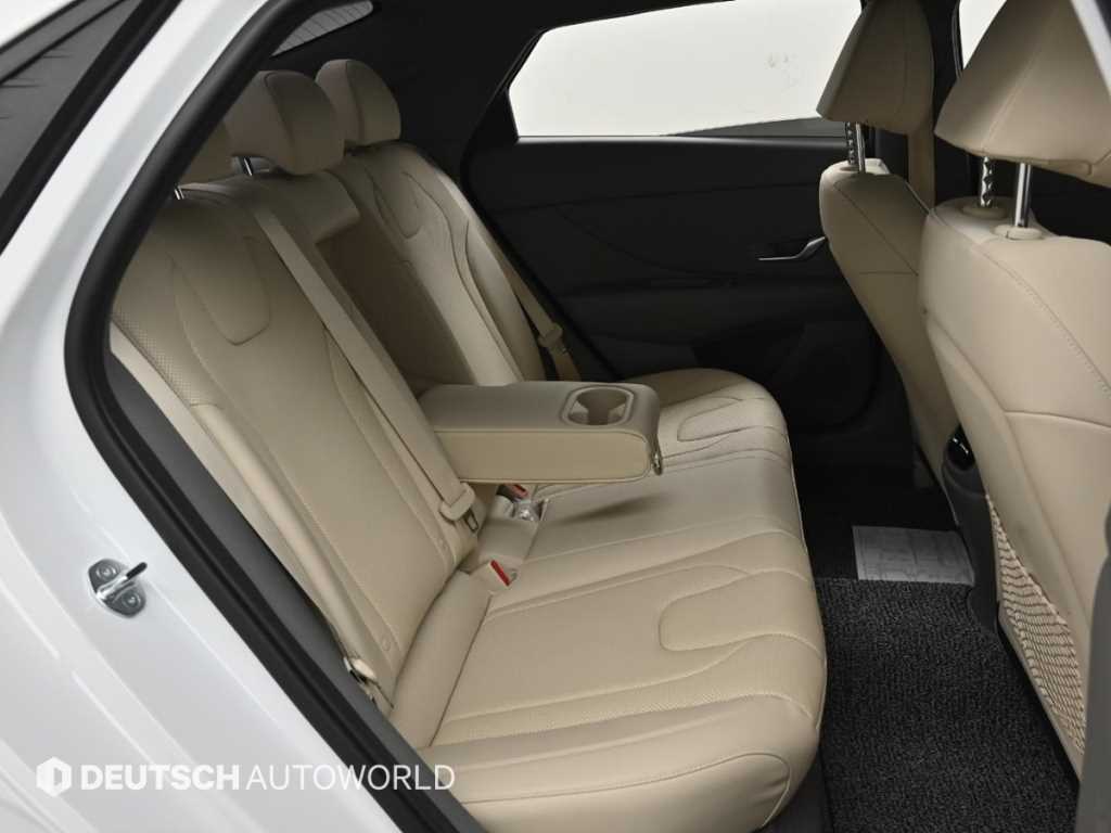 HYUNDAI Avante - Vista 12