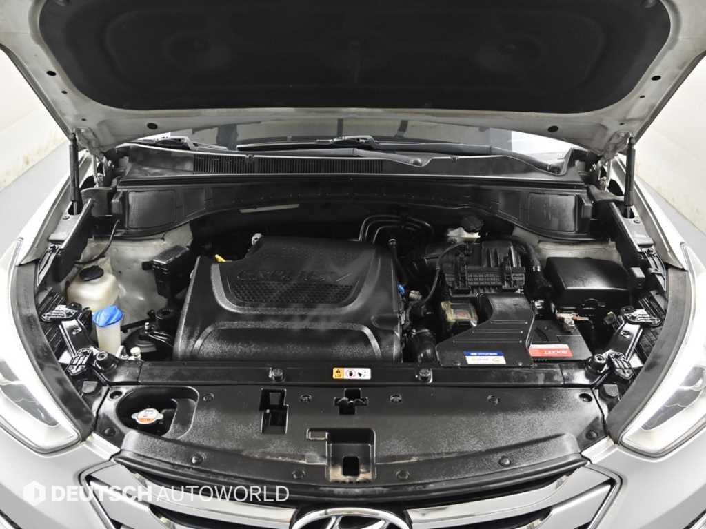HYUNDAI Santa Fe - Vista 6