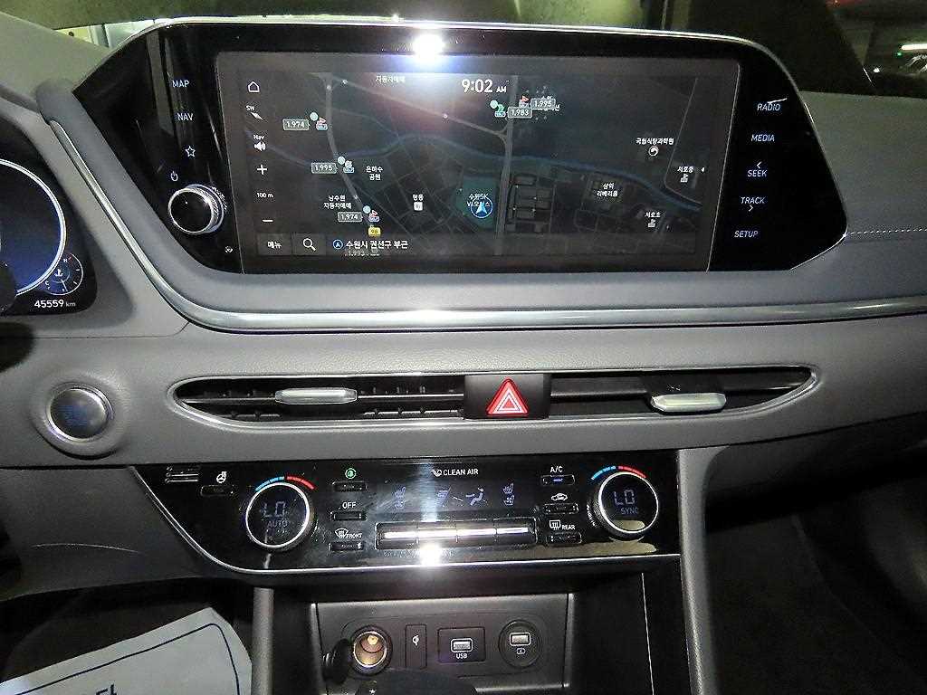 HYUNDAI Sonata - Vista 11