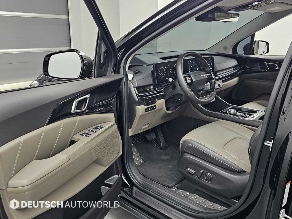 KIA Carnival - Vista 11