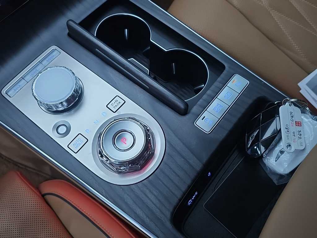 Genesis G80 - Vista 8