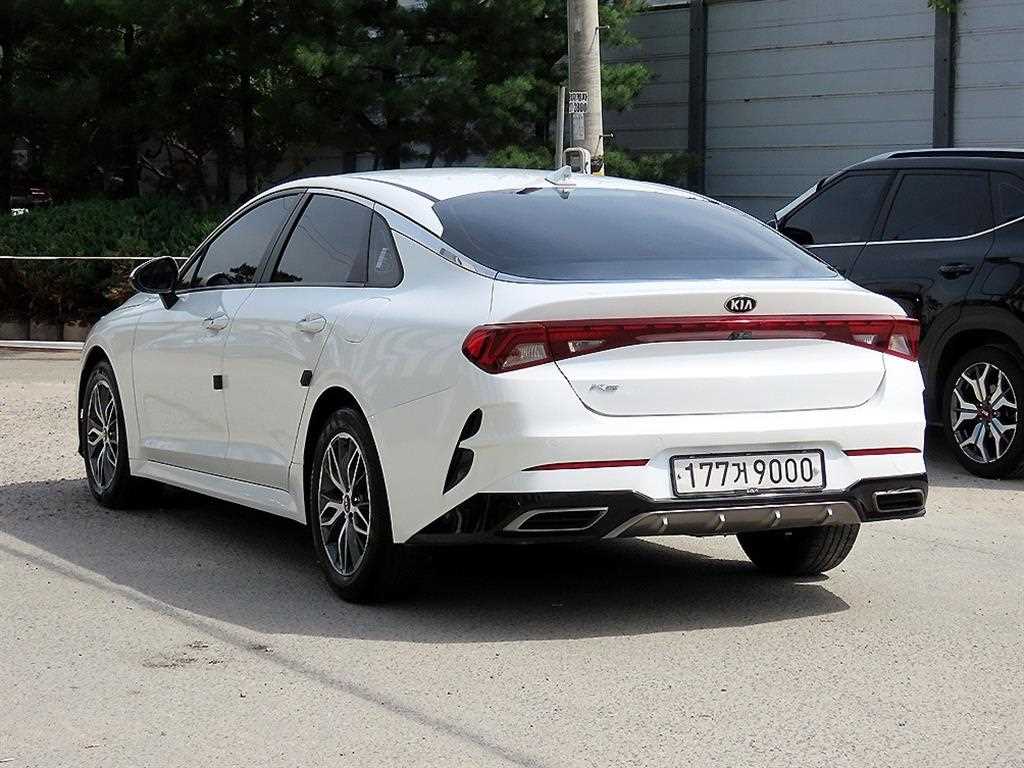 KIA K5 - Vista 3