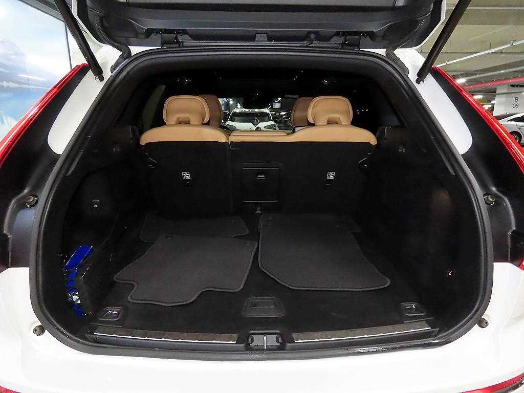 Volvo XC60 2021 Blanco - Importación desde Corea - HF Imports Iquique - Foto 17