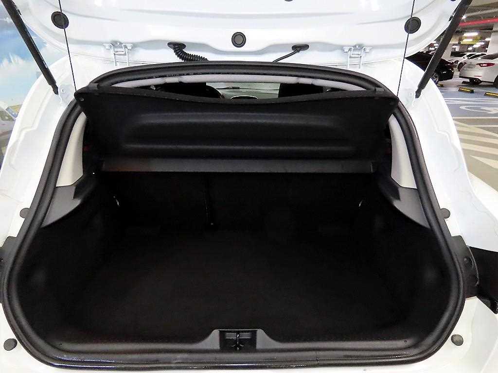 SAMSUNG Clio 2019 Blanco - Importación desde Corea - HF Imports Iquique - Foto 18
