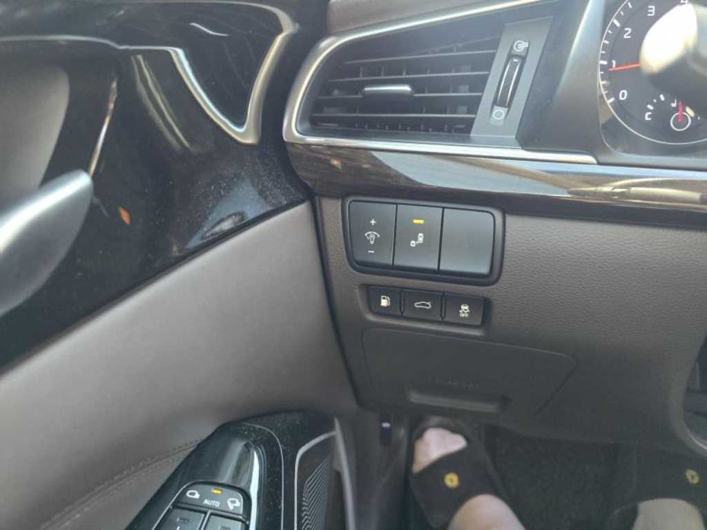 KIA K7 2018 Blanco - Importación desde Corea - HF Imports Iquique - Foto 14