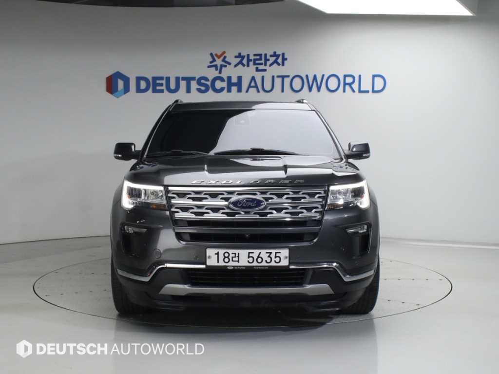 Ford Explorer - Vista 3