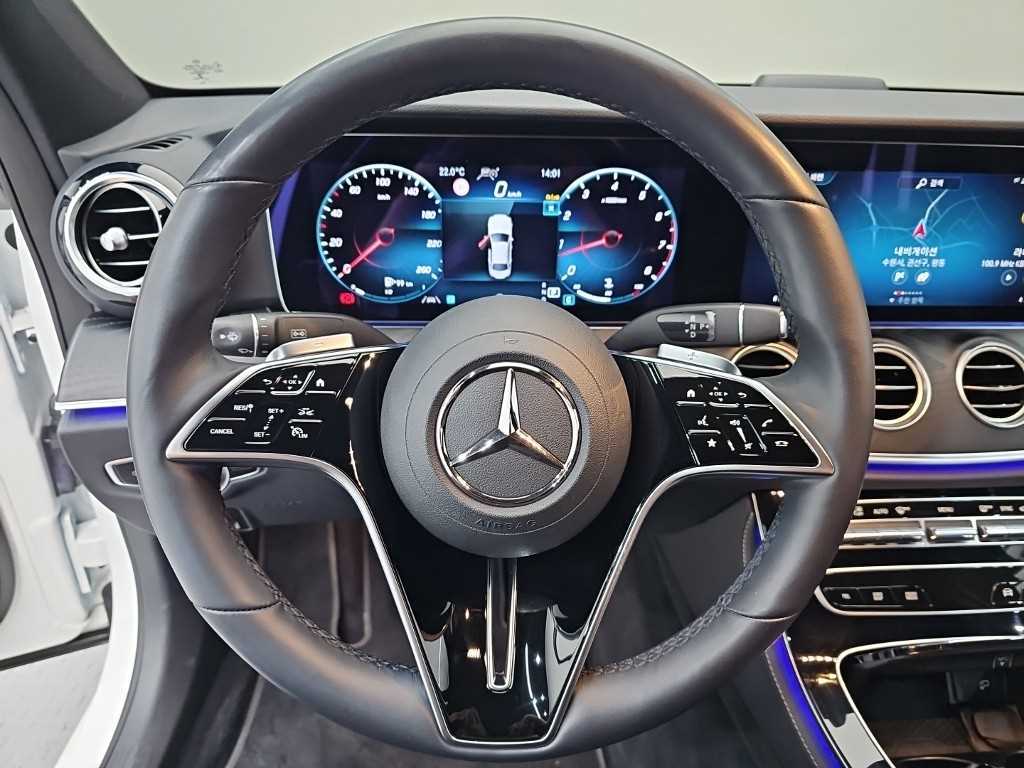 Mercedes Benz E class - Vista 9