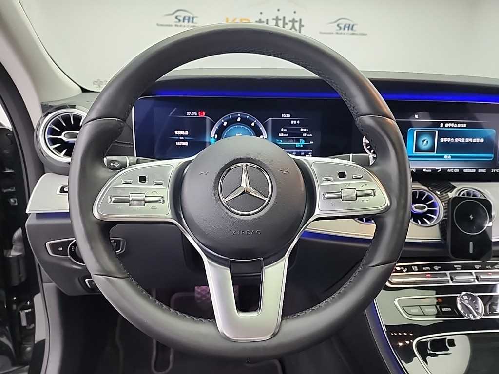 Mercedes Benz CLS Class - Vista 9